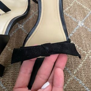 Marc Fisher heels with small bow. Size 9. Worn once